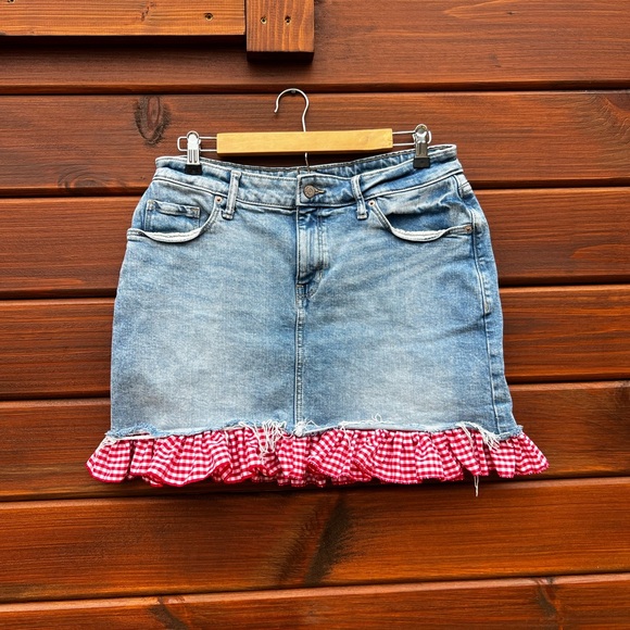 Reworked denim skirt with red gingham ruffle, denim mini skirt 🧺 - Picture 3 of 5